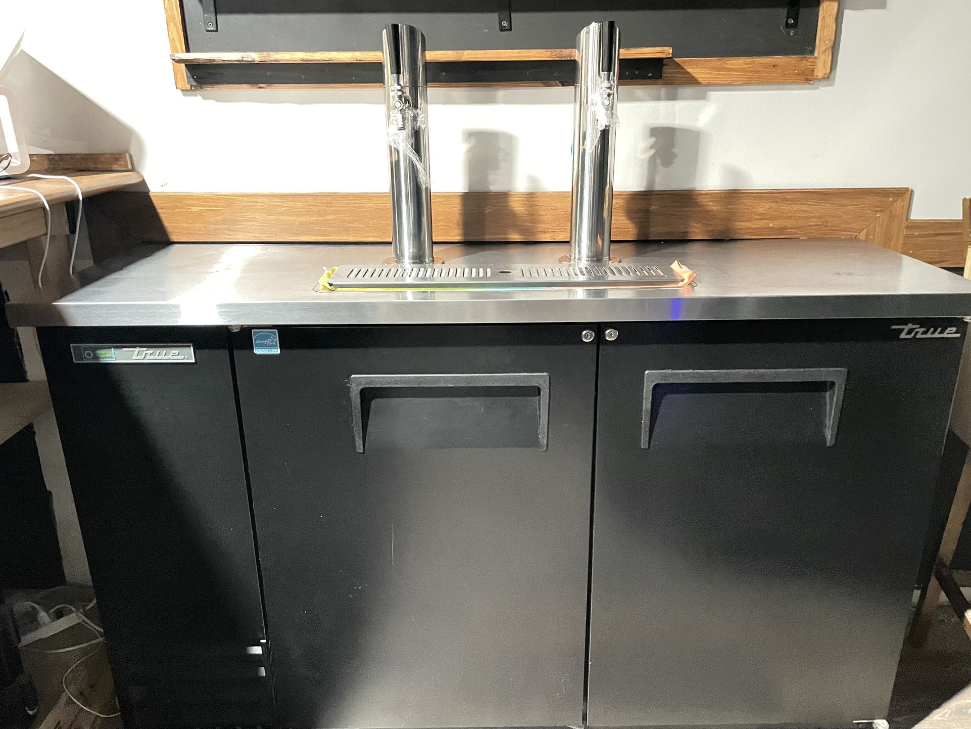 True Duel Kegerator TDD2HC for Sale in Honolulu, HI OfferUp