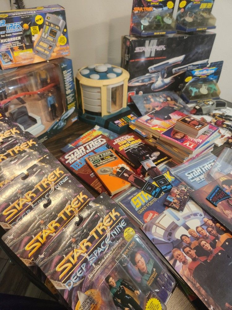 Star Track Collection