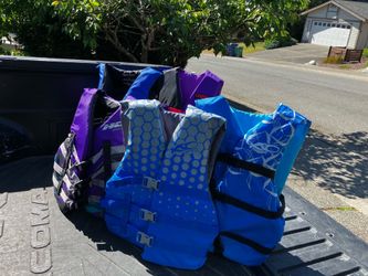 Adult LifeVest Life Vest Life Jacket over 90 Pounds Kayak Boating Rubber Rafting Jet Ski in Good Condition $20 Each