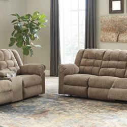 Workhorse Cocoa Reclining Living Room Set


