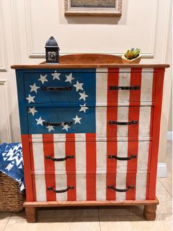 🇺🇸 Patriotic Hand-Painted Solid Wood Dresser – $65 OBO