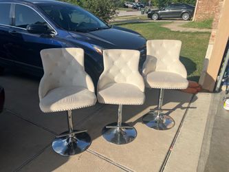 3 Bar Stools