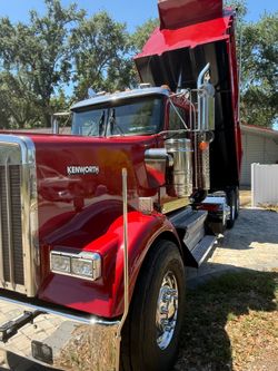 Kenworth w(contact info removed)