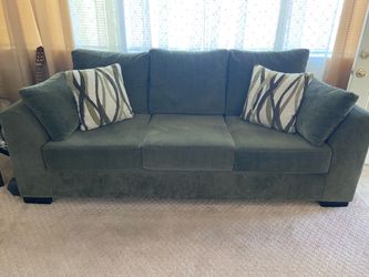 Sofa and loveseat set