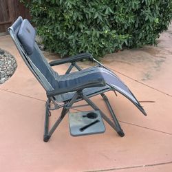 Outdoor lounge chair