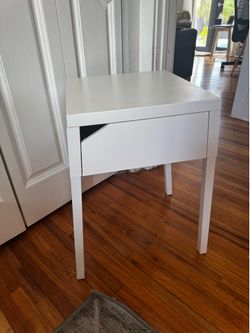White Glossy IKEA Nightstand – Compact & Modern