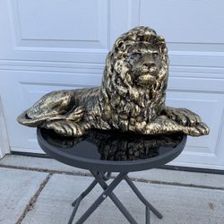 Laying Lion Statue 
