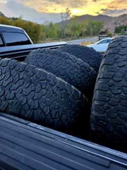 Four Lt 315/70r17 Bfg Ko2 Tires