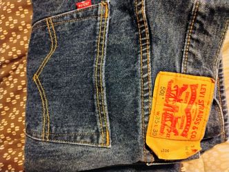 Levis