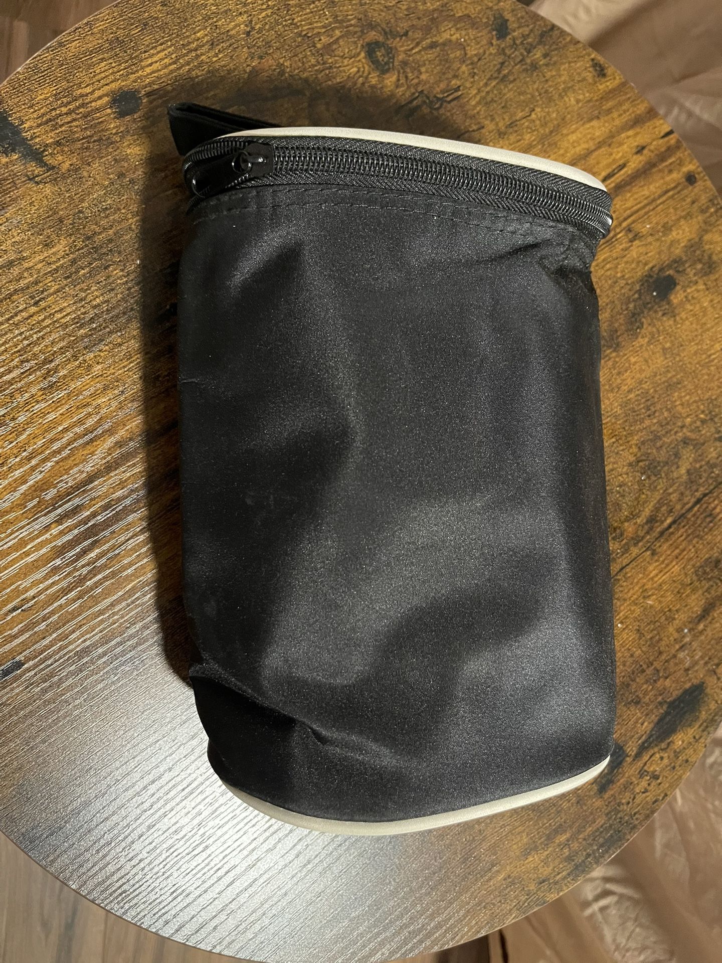 Insulated Baby bottle carrier 