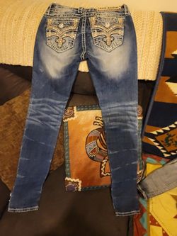 ROCK REVIVAL CELINDA SKINNY JEANS 25