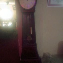 Grandfather Clock Daniel Dakota