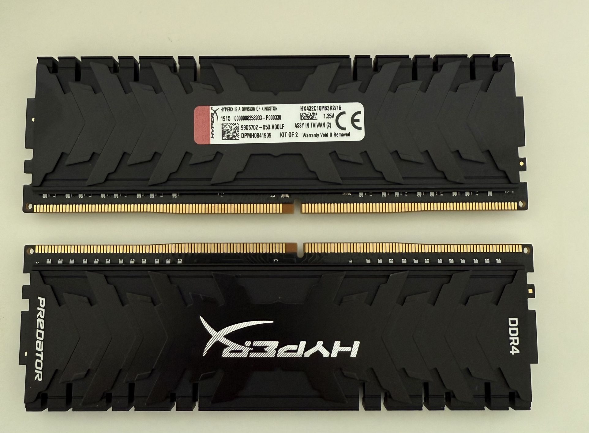 16GB (8GBx2) DDR4/3200MHz Dual Channel Memory Kingston HyperX Predator