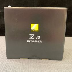 Nikon Z30 Mirrorless Camera with 16-50mm Lens