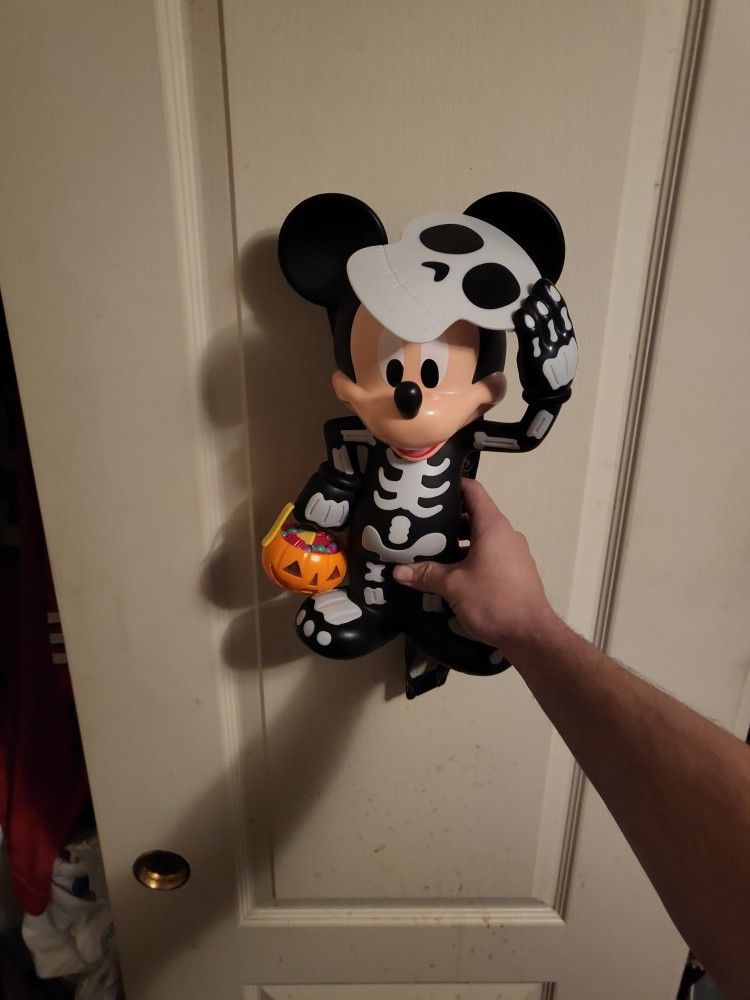 2023 Disneyland Holloween Bucket