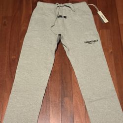 Essential Sweats Dark Oat Size S & M