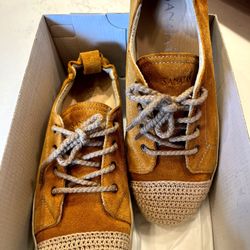 Sanata Yellow Suede Sneakers, Women’s Size 8