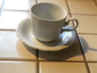 Set of 10 tea cups with plate