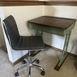 Desk And Chair 