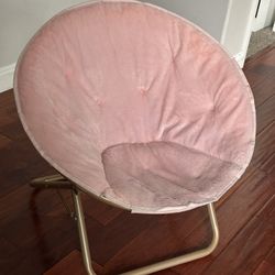 Foldable Pink Lounge Chair 