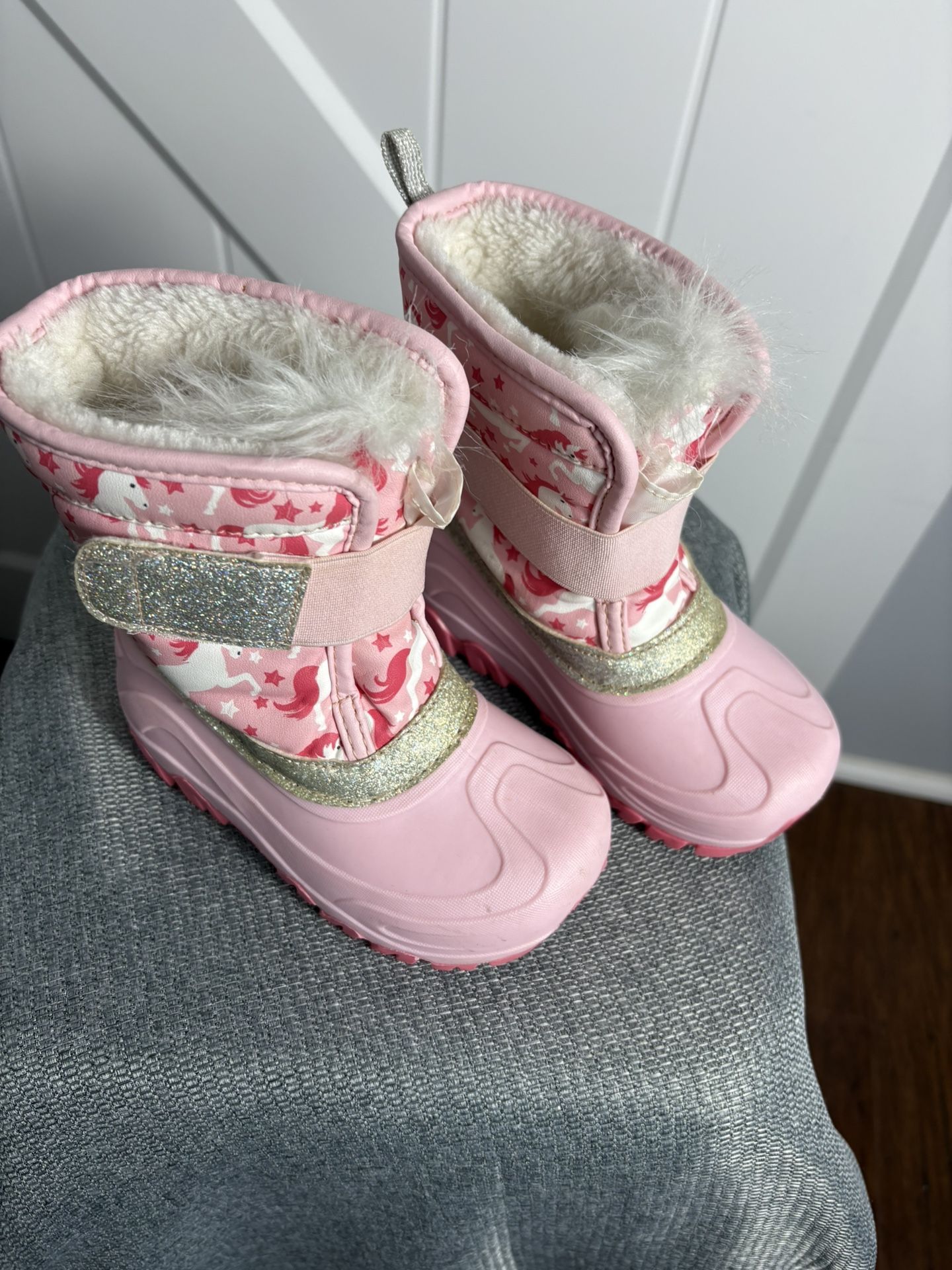 Member’s Mark Girl’s Warm Cozy Snow Boots NWT Size 9-10