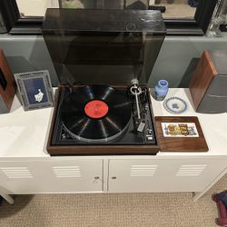 BIC record player 