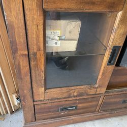 Well Made Solid Wood Hutch