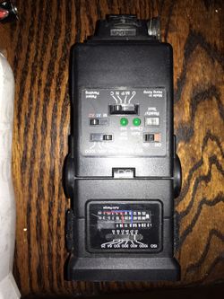 Phoenix Camera flash adapter