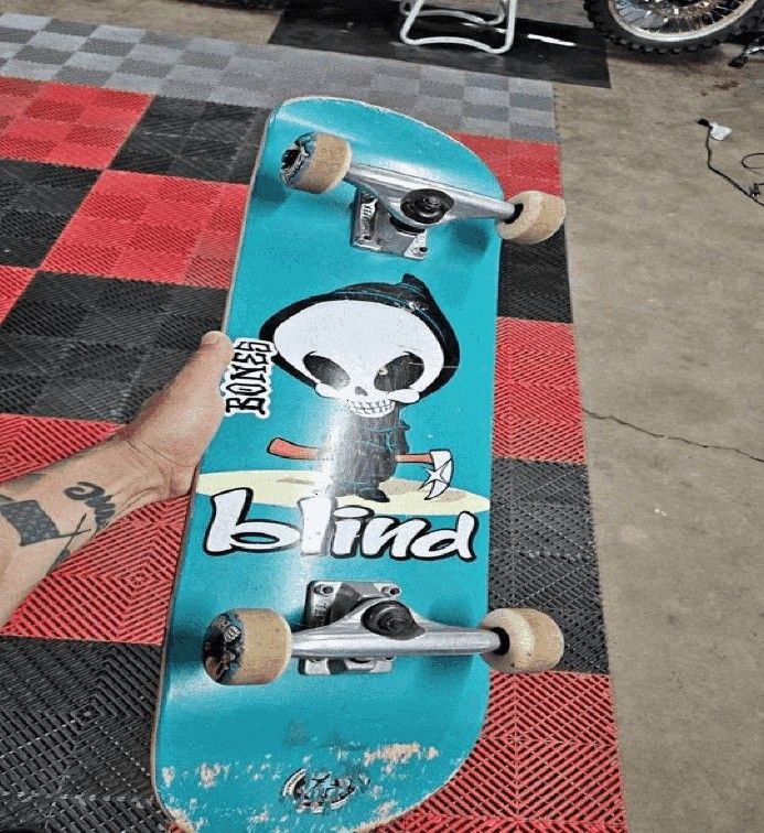 Mint Longboard – Rapid and Smooth Ride for Every Skater available daughter