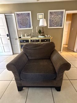 Free couch set 3 piece
