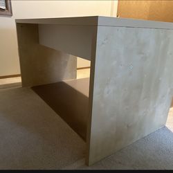 IKEA Malm Desk 55 x  29.5 x 29.5 “