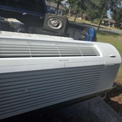 Frigidaire AC/Heat Unit (220 V)