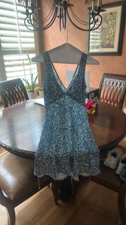 XS WOMENS DRESS