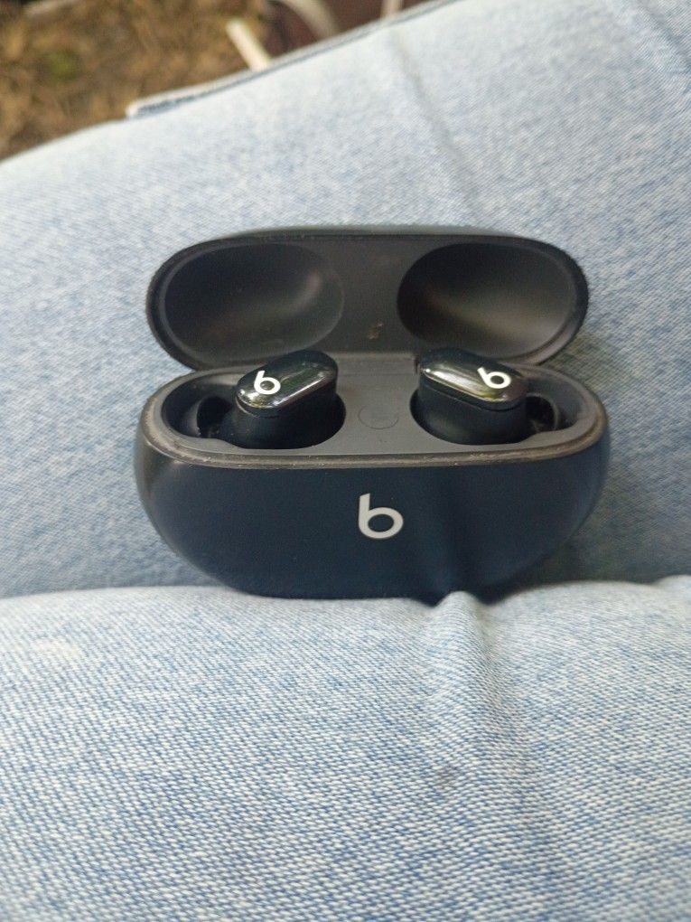Beats Studio Buds W/Noise Cancelling