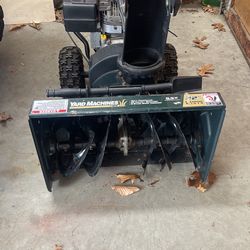 Yard Machine 22” Automatic Snowblower With 5.5hp Snow king Tecumseh Engine Model 31A-3BAD(contact info removed)8
