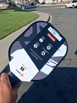 Onix Z5 Pickelball paddle
