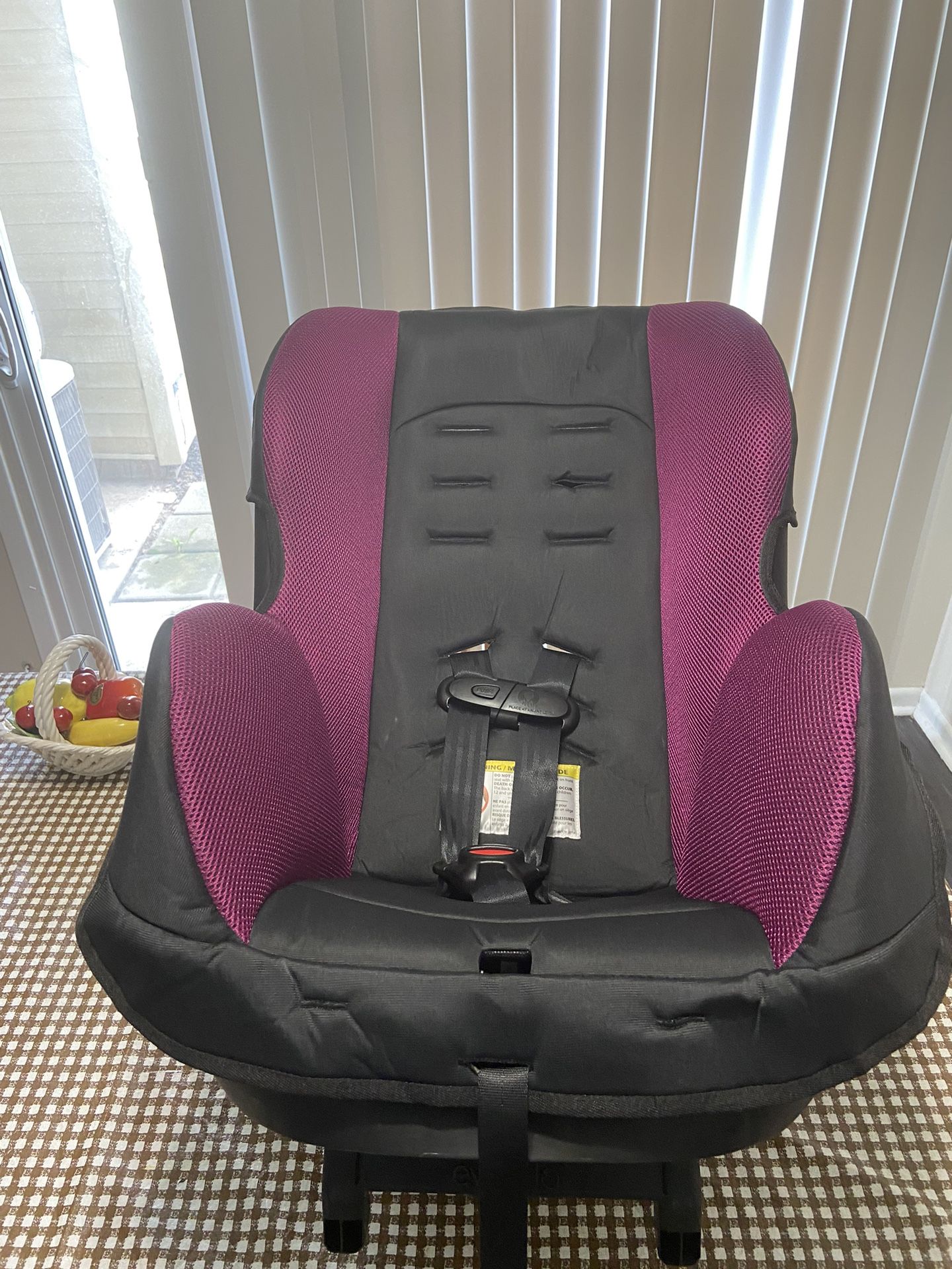 Evenflo Tribute Car Seat-Infant Size 