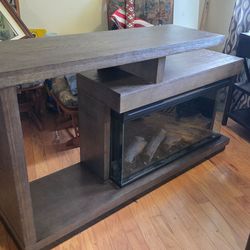 Cadiz Collection Entertainment Center / TV Stand