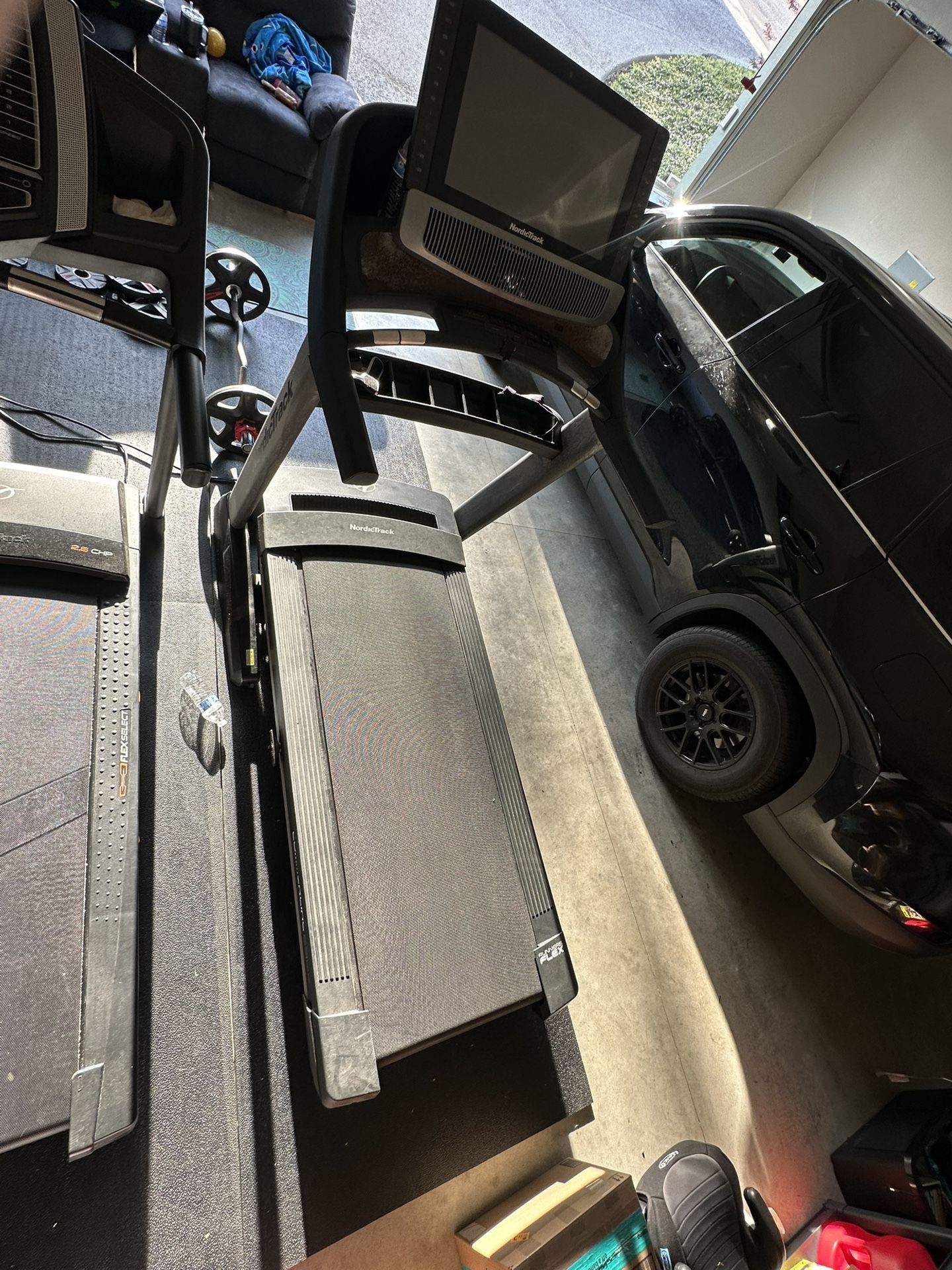 Treadmill (DOES NOT WORK)