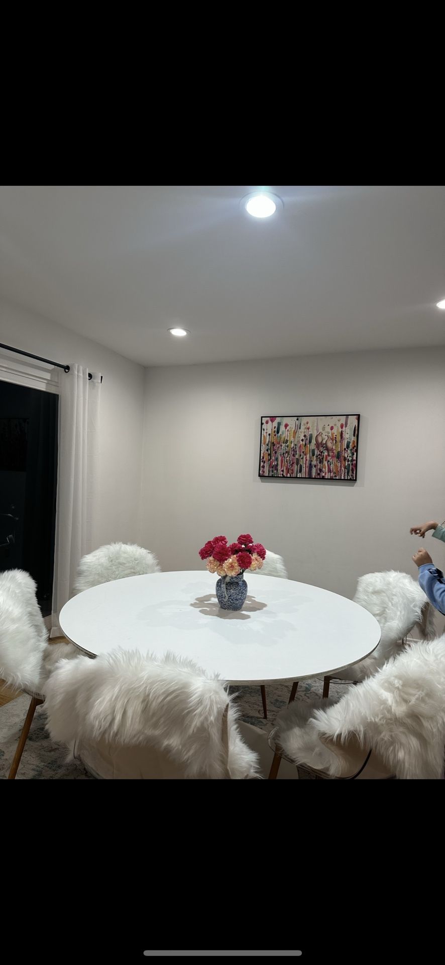 Dining Set Round Table & X6 Chairs