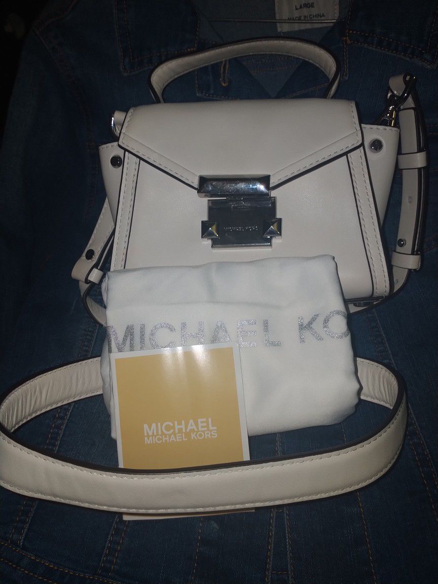 Michael KorsBrand New Never Used Michael Kors Whitney Mini Messenger Bag Beige

