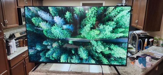 ✨️Hisense 50” 4K Roku Smart TV – Great condition ✨️$180  OBO📍Vegas dr & Rainbow 89128