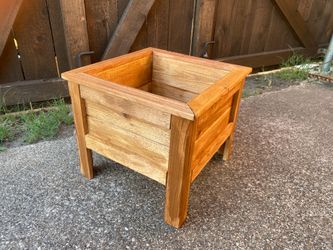 Cedar Planter Box 16” X 15.5”