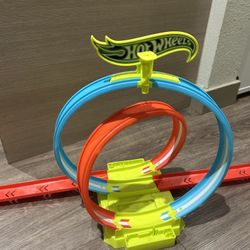Hot Wheels Track