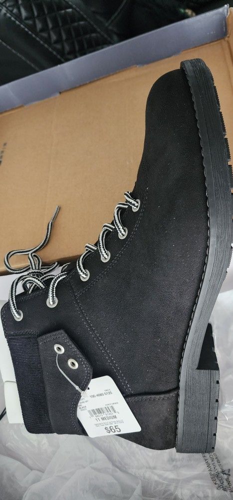 Women's Boots Size 11M New