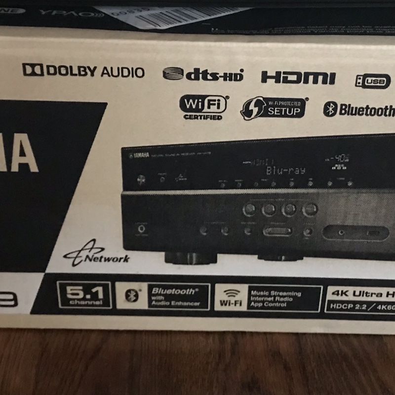 Amp And 5 Klipsch Speakers Home Theater Surround Sound System