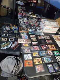 Huge sports card lot  Vintage modern hall of famers rookies hits And morer To