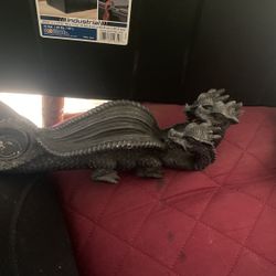 Dragon Candle