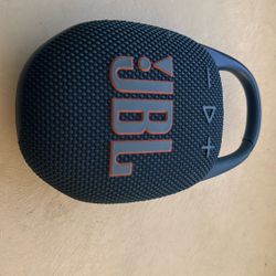 JBL clip 5 