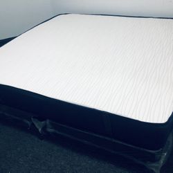 King Size Foam 12”Thick With Split Box  FIRM MATTRESS Delivery 🚚 Available 